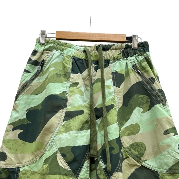 Free People FP Movement Stadium Printed Track Pants Green Camo NWOT SMALL - Picture 7 of 16
